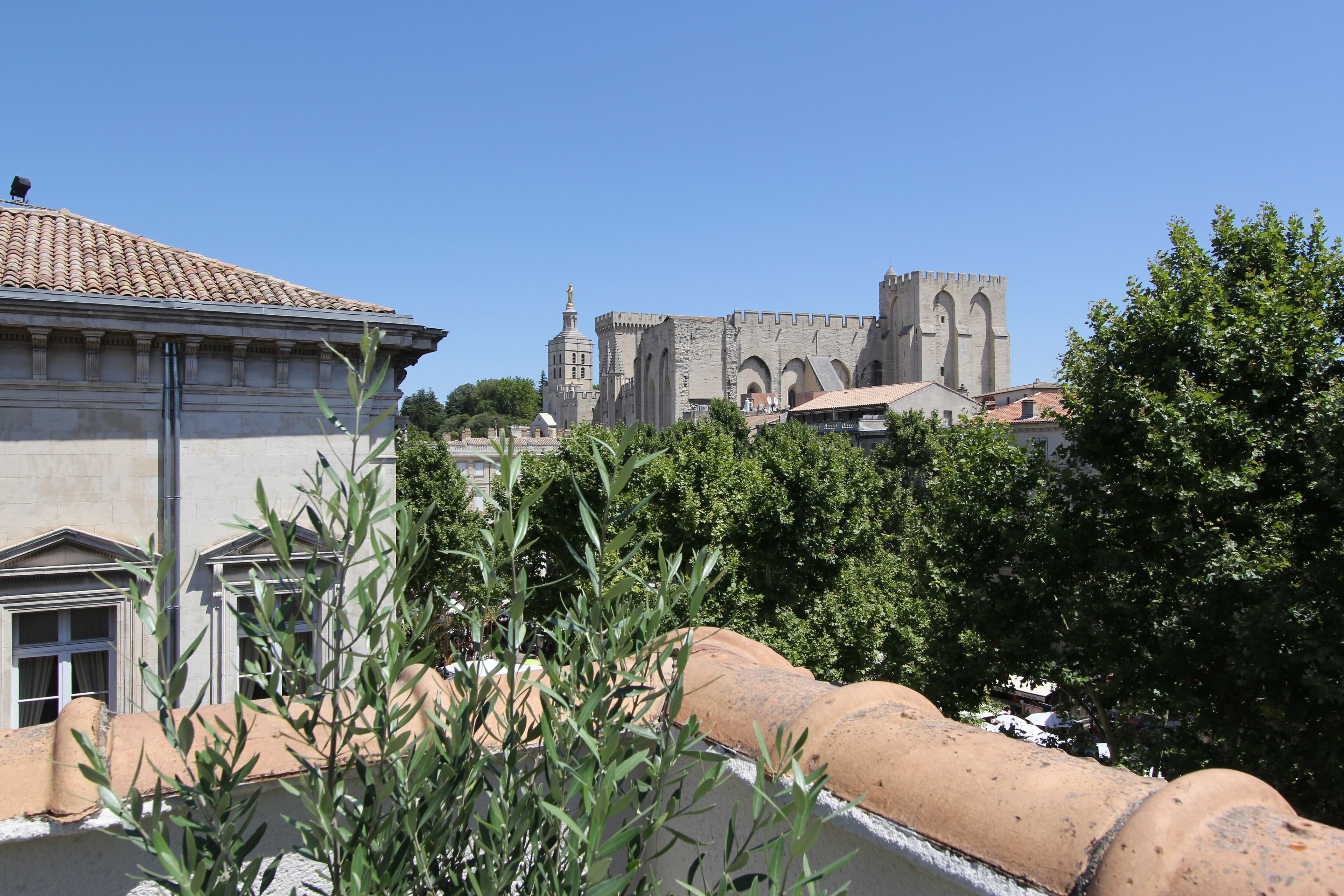 Hotel de l'Horloge in La Roque-sur-Pernes, France