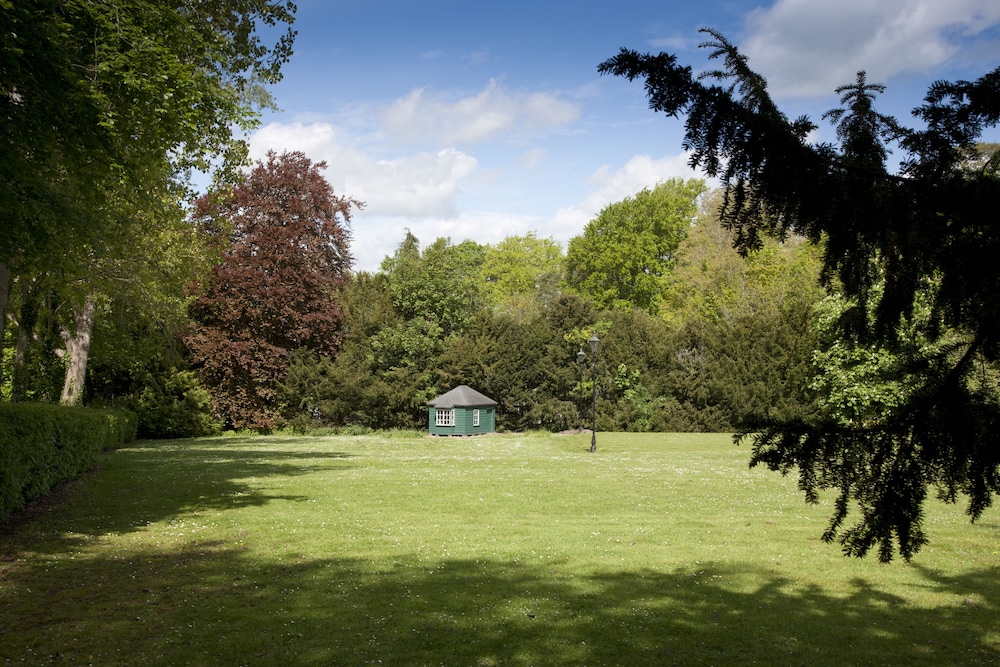 Sudbury House Hotel