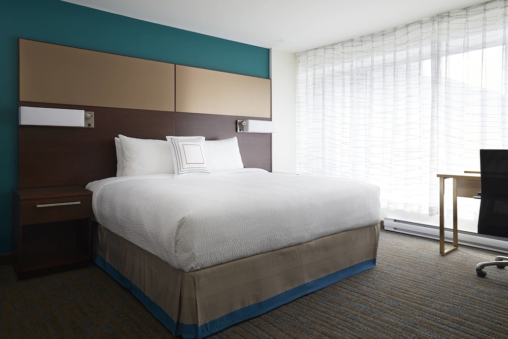 Residence Inn By Marriott Montreal Downtown 2018 Pictures Reviews Exterior Reception Studio 1 King Bed And Single Sofa Guestroom