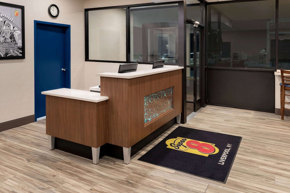 Reception, Super 8 by Wyndham Liverpool/Syracuse North Airport