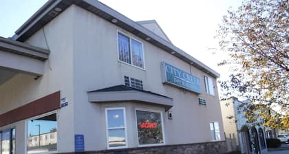 City Creek Inn & Suites