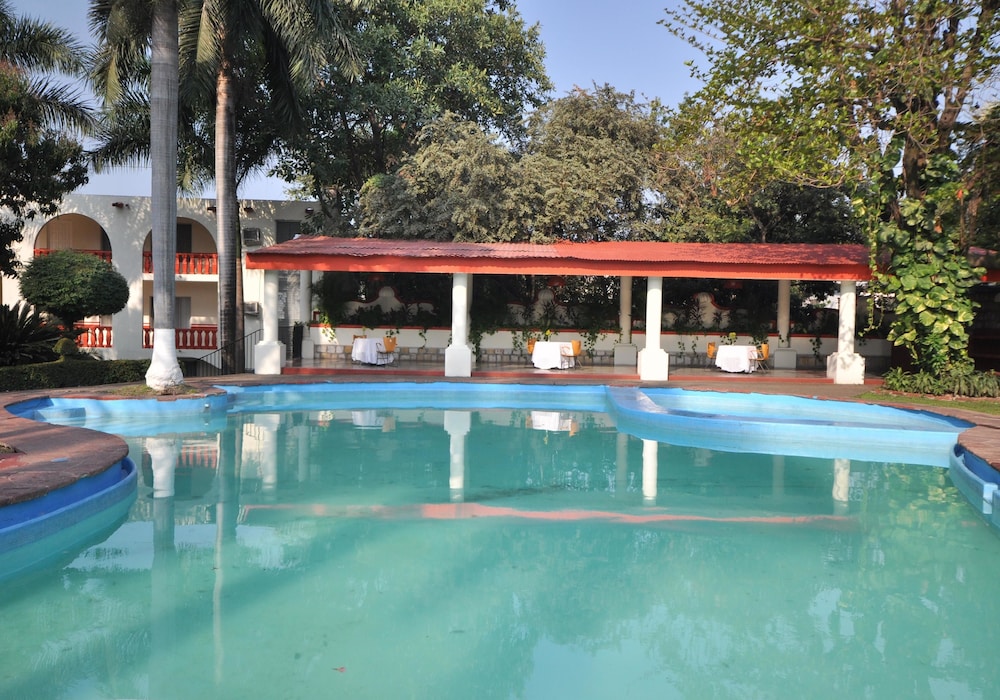 Outdoor pool, Hotel Misión Ciudad Valles