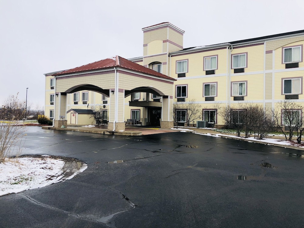 Holiday Inn Express Rensselaer, an IHG Hotel in Rensselaer Best Rates