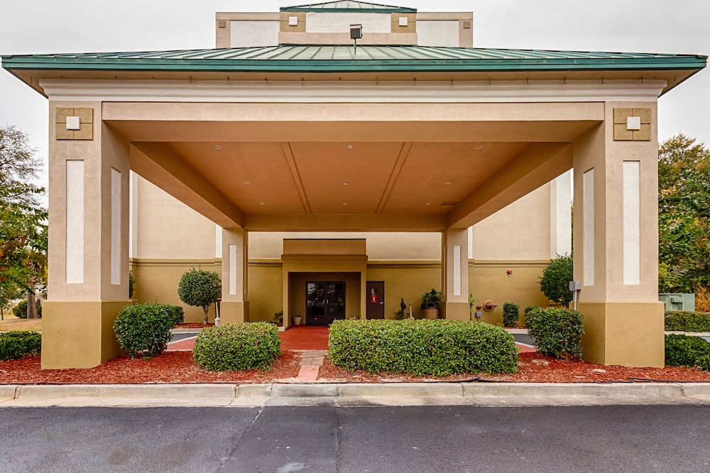 Baymont by Wyndham Statesboro in Statesboro - Hotel Rates & Reviews on Orbitz - 웹