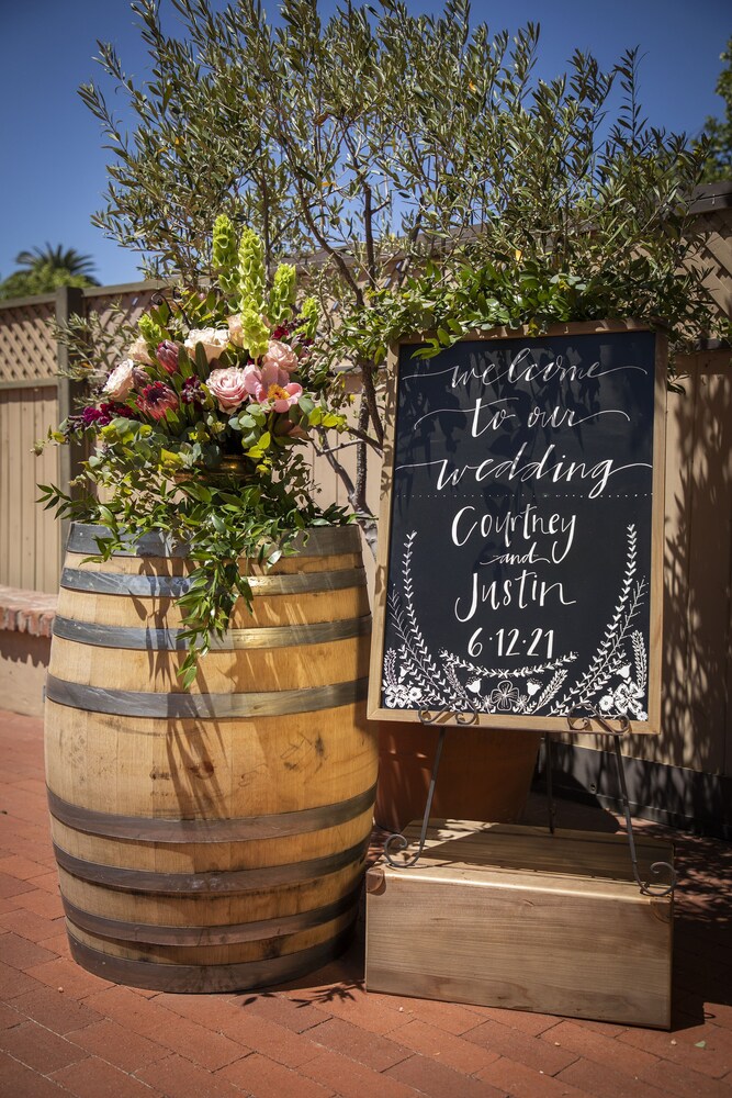 Outdoor banquet area, Hotel Corque