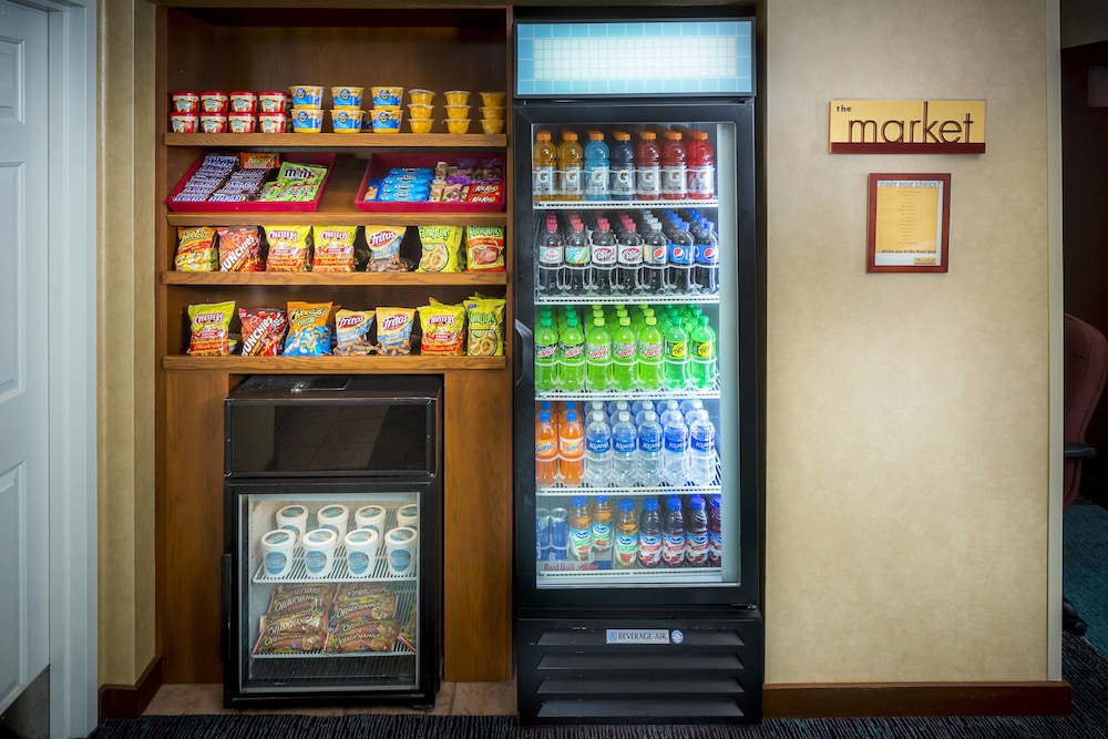 Snack bar, Residence Inn by Marriott Asheville Biltmore