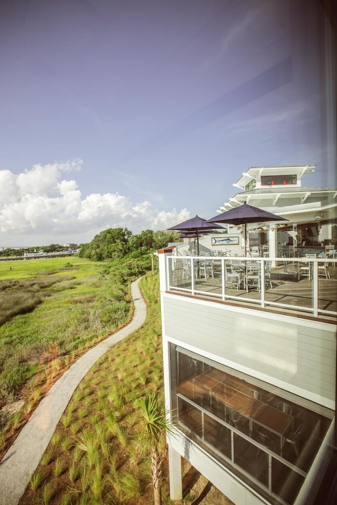 Harborside at Charleston Harbor Resort and Marina