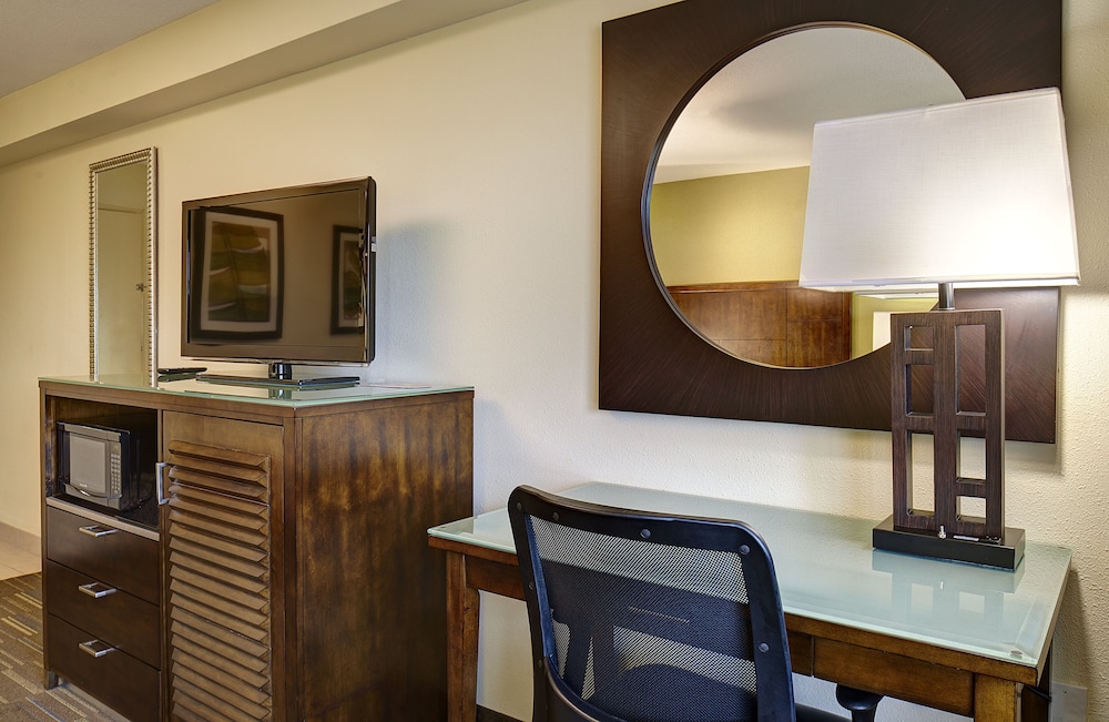 Holiday Inn Express San Diego South - National City, an IHG Hotel