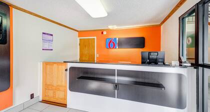 The Best Cheap Hotels in Downtown Wichita, Wichita from $43 - Downtown