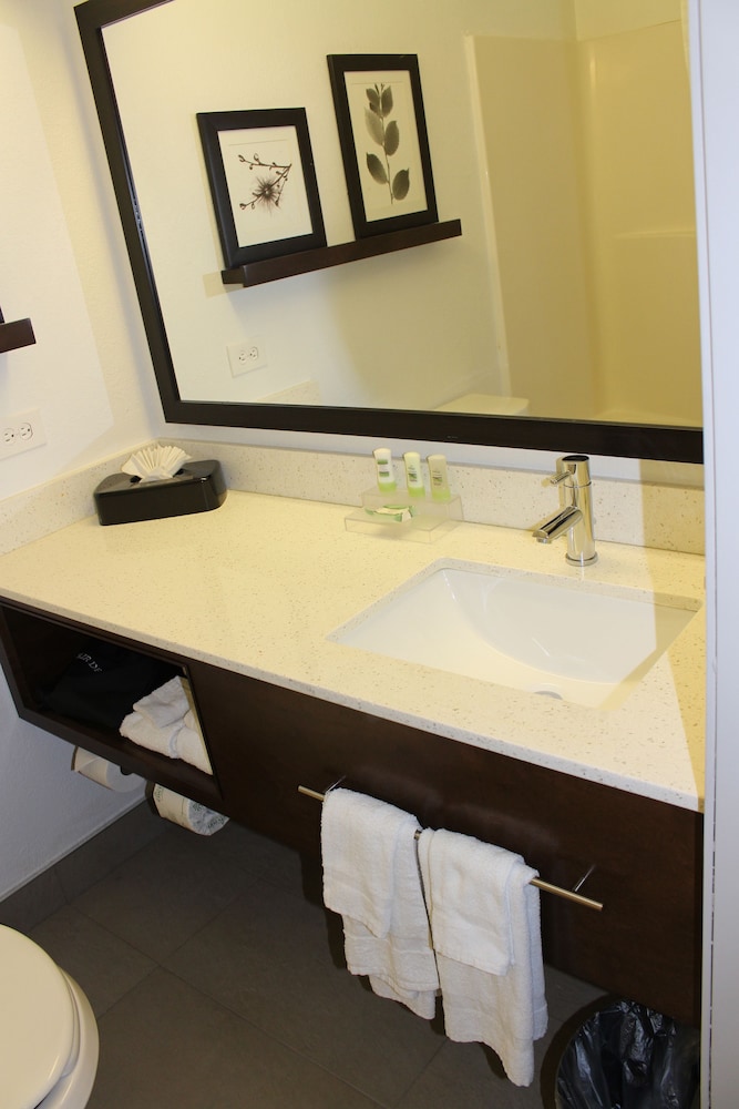 Country Inn & Suites by Radisson, Romeoville, IL