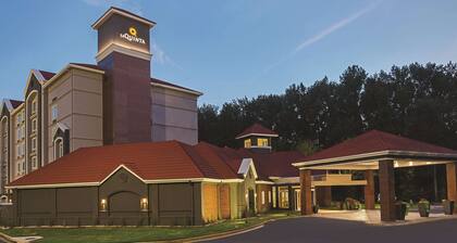 La Quinta Inn & Suites by Wyndham Atlanta Alpharetta