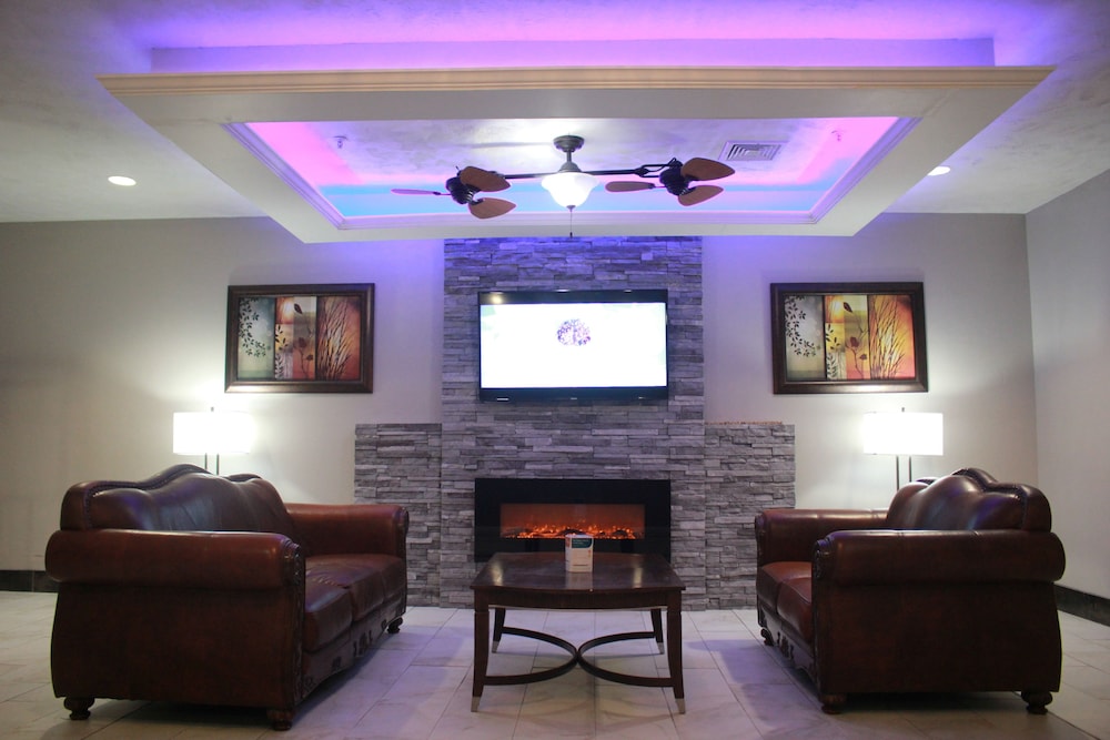 Lobby sitting area, Quality Inn