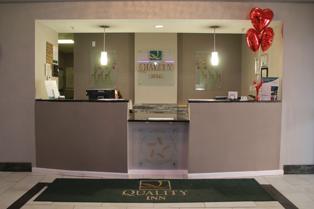 Reception, Quality Inn