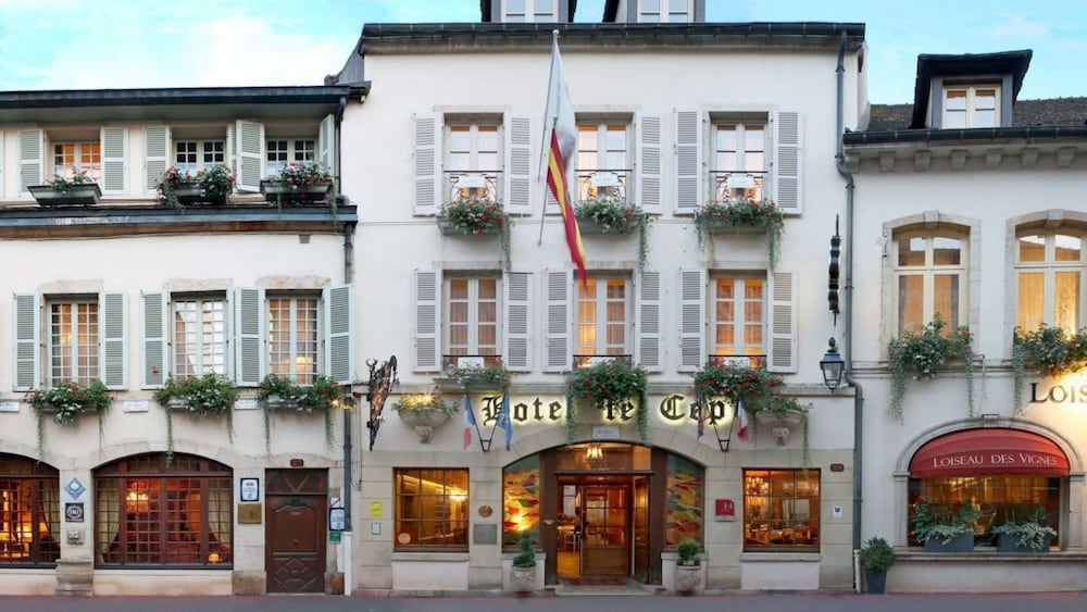 5 Star Hotels