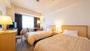 Minibar, in-room safe, desk, iron/ironing board