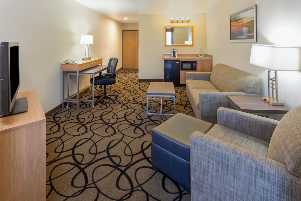 Holiday Inn Express Hotel & Suites Henderson, an IHG Hotel