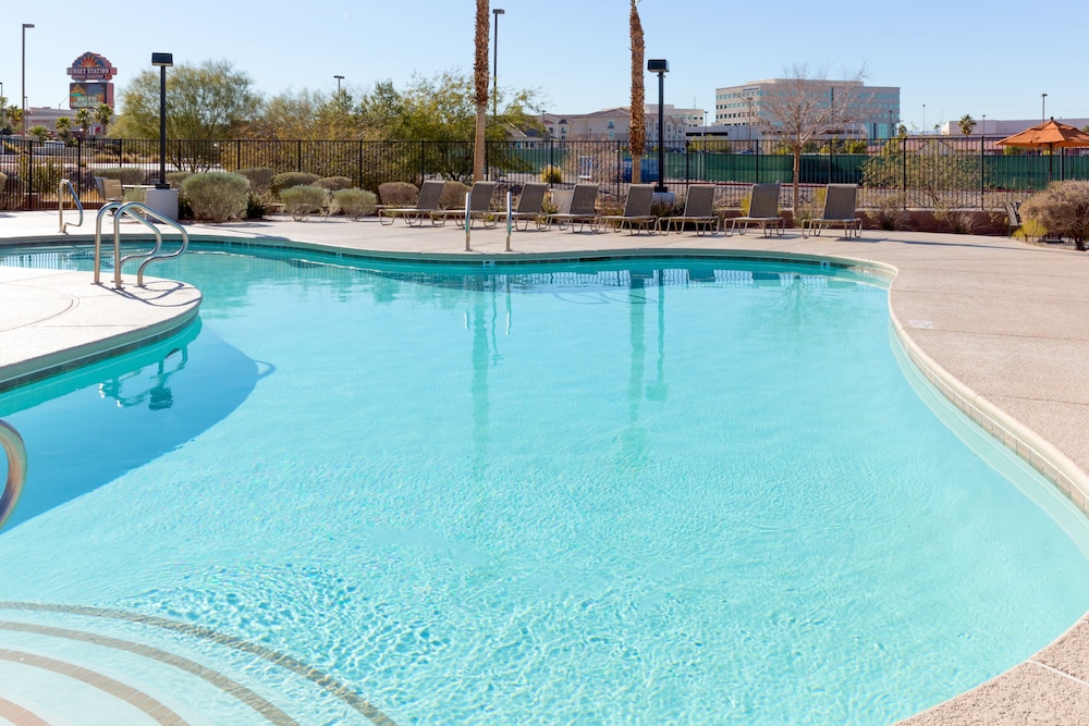 Holiday Inn Express Hotel & Suites Henderson, an IHG Hotel