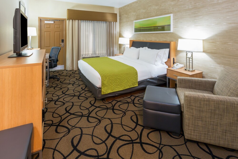 Holiday Inn Express Hotel & Suites Henderson, an IHG Hotel