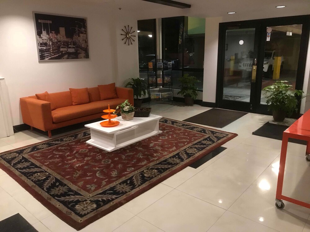 Portofino Beach Inn Encinitas 2018 Room Prices Deals Reviews Exterior Featured Image Interior Entrance