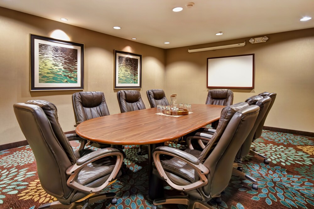 Meeting facility, Staybridge Suites Madison East, an IHG Hotel