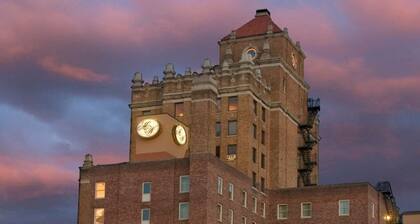 The Marcus Whitman Hotel and Conference Center