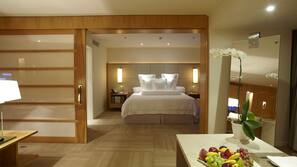 1 quarto, roupas de cama premium, frigobar, cofres nos quartos