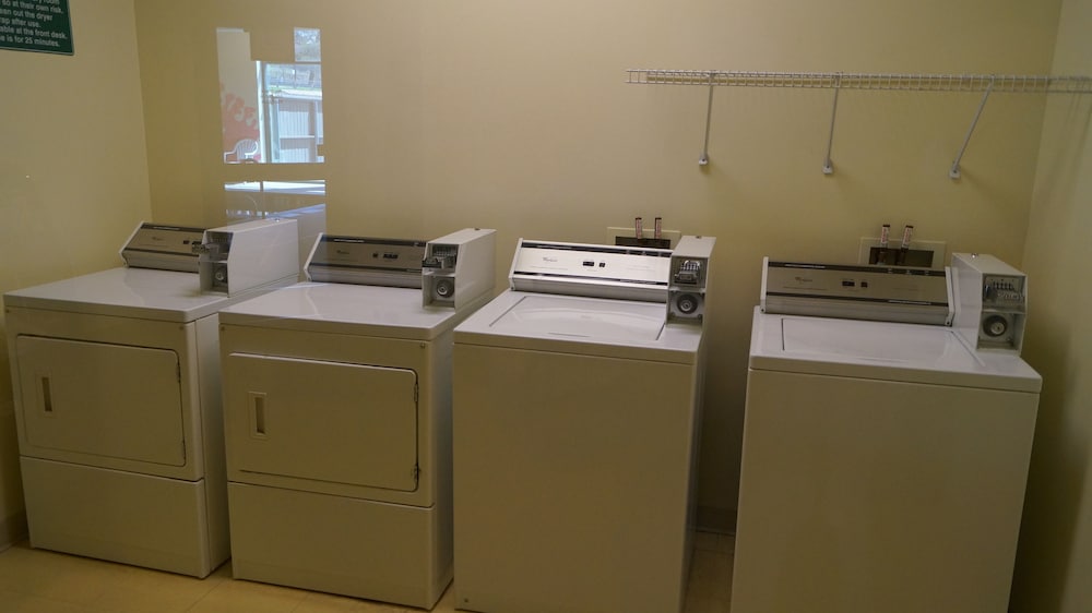 Laundry room, Clarion Suites at the Alliant Energy Center