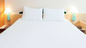 Ropa de cama de alta calidad, caja fuerte, escritorio y wifi gratis