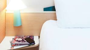 Ropa de cama de alta calidad, caja fuerte, escritorio y wifi gratis