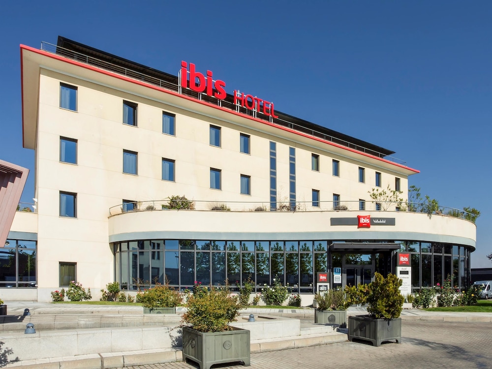 Orbitz.com hotel Jun 26, · The WSJ notes that Forrester Research has found that the average household income for Mac owners is $98,, compared to only $74, for Windows PC owners.. Now that Orbitz has made this.