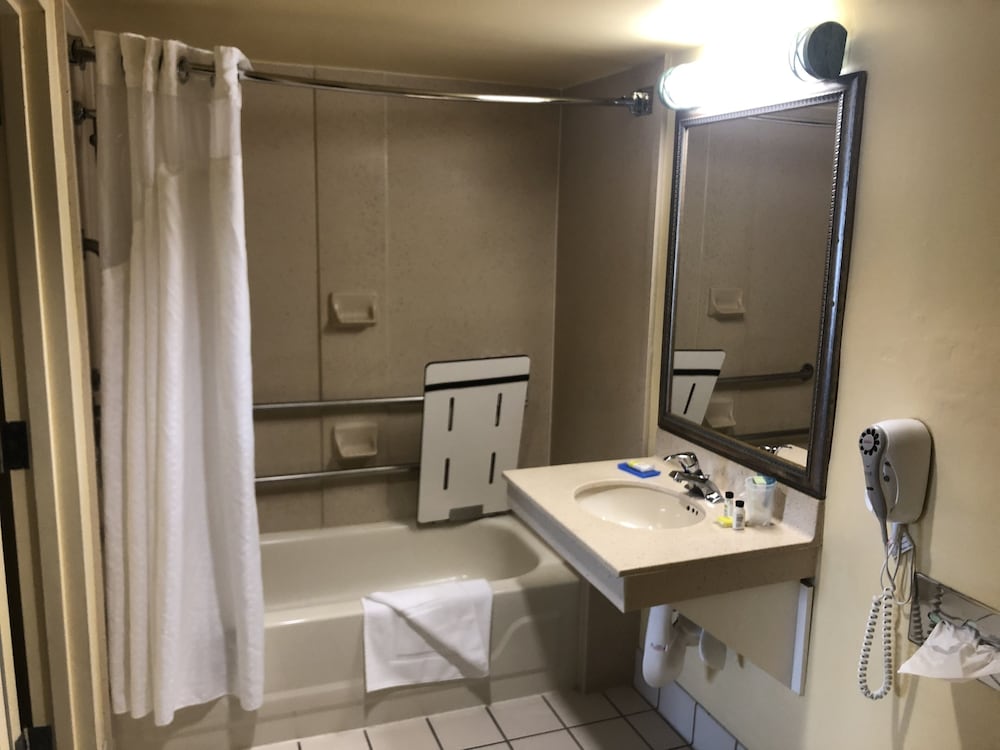 Holiday Inn Express & Suites Ft. Lauderdale Airport West, an IHG Hotel