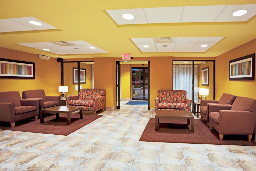 Holiday Inn Express & Suites Ft. Lauderdale Airport West, an IHG Hotel