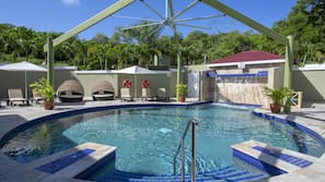 3 outdoor pools, pool umbrellas, pool loungers