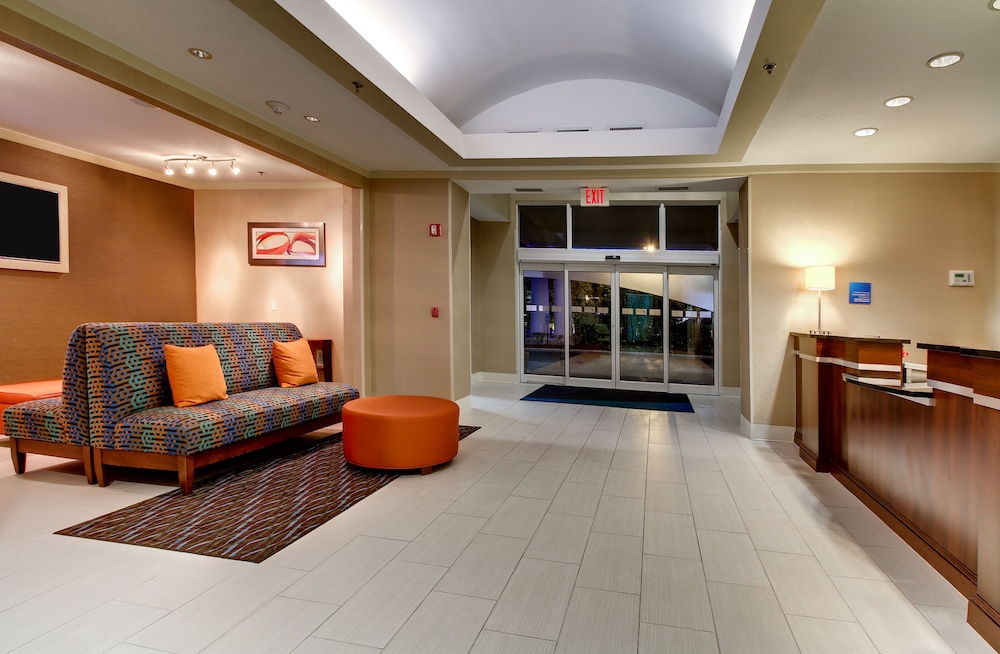 Holiday Inn Express Hotel & Suites Jacksonville South I-295, an IHG Hotel