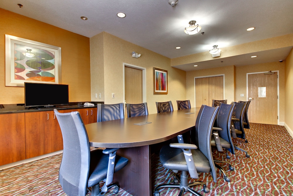 Holiday Inn Express Hotel & Suites Jacksonville South I-295, an IHG Hotel