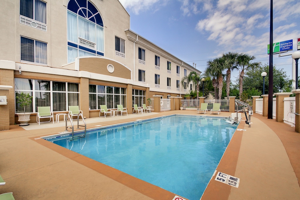 Holiday Inn Express Hotel & Suites Jacksonville South I-295, an IHG Hotel