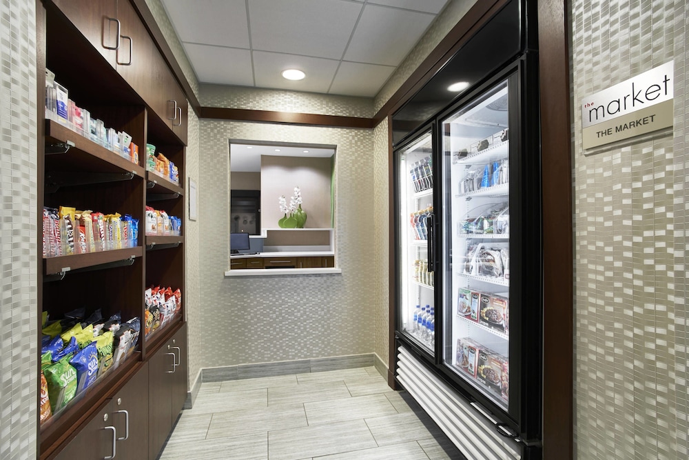 Gift shop, SpringHill Suites by Marriott Edgewood/Aberdeen