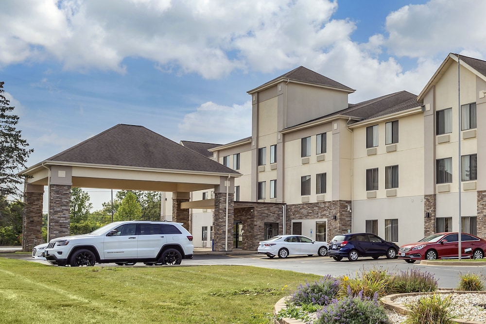 Comfort Inn & Suites North Aurora - Naperville