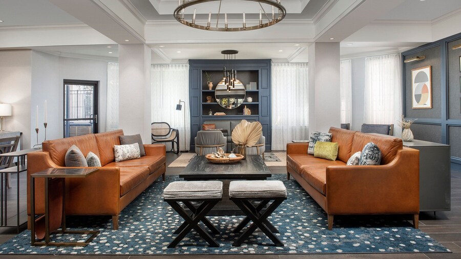 Courtyard by Marriott Savannah Downtown/Historic District