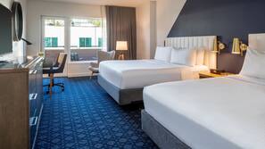 Hypo-allergenic bedding, minibar, in-room safe, desk