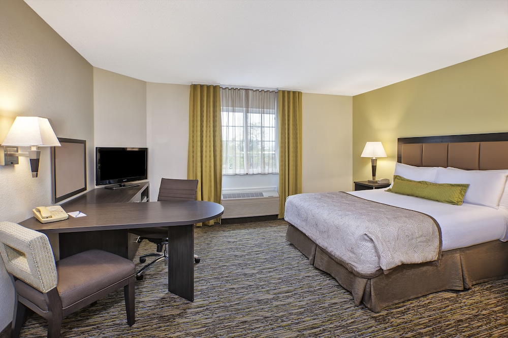 Room, Candlewood Suites Indianapolis, an IHG Hotel