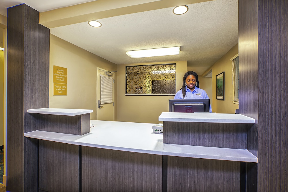 Lobby, Candlewood Suites Indianapolis, an IHG Hotel