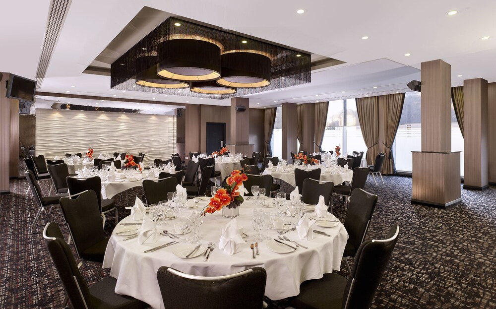 Ballroom, Doubletree by Hilton Hotel Woking