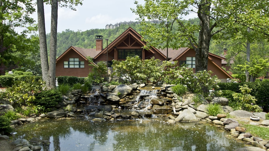 Bent Creek Golf Village Resort by Diamond Resorts