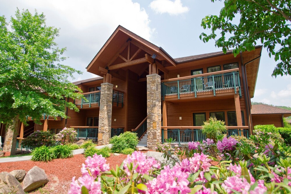 Bent Creek Golf Village Resort by Diamond Resorts in Gatlinburg
