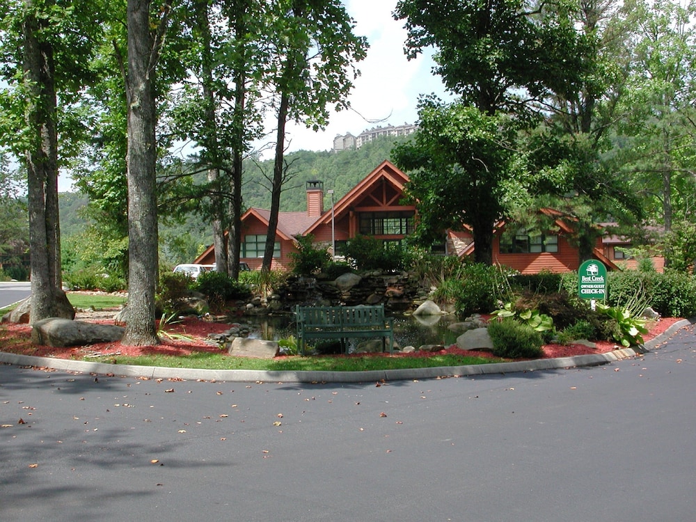 Hilton Vacation Club Bent Creek Golf Village Gatlinburg in Gatlinburg