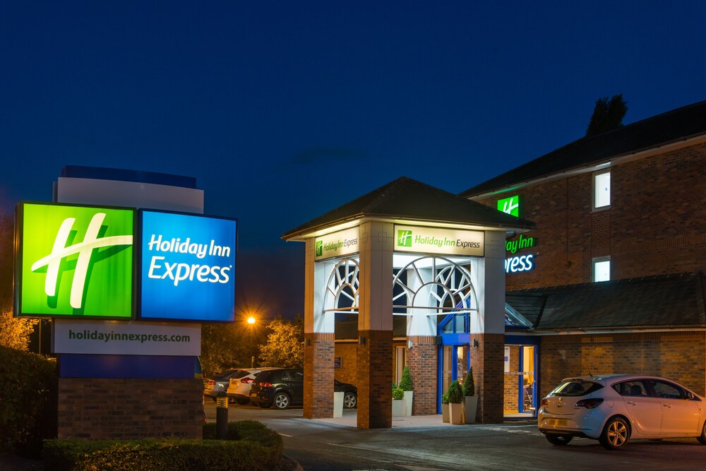 Holiday Inn Express Lichfield, an IHG Hotel