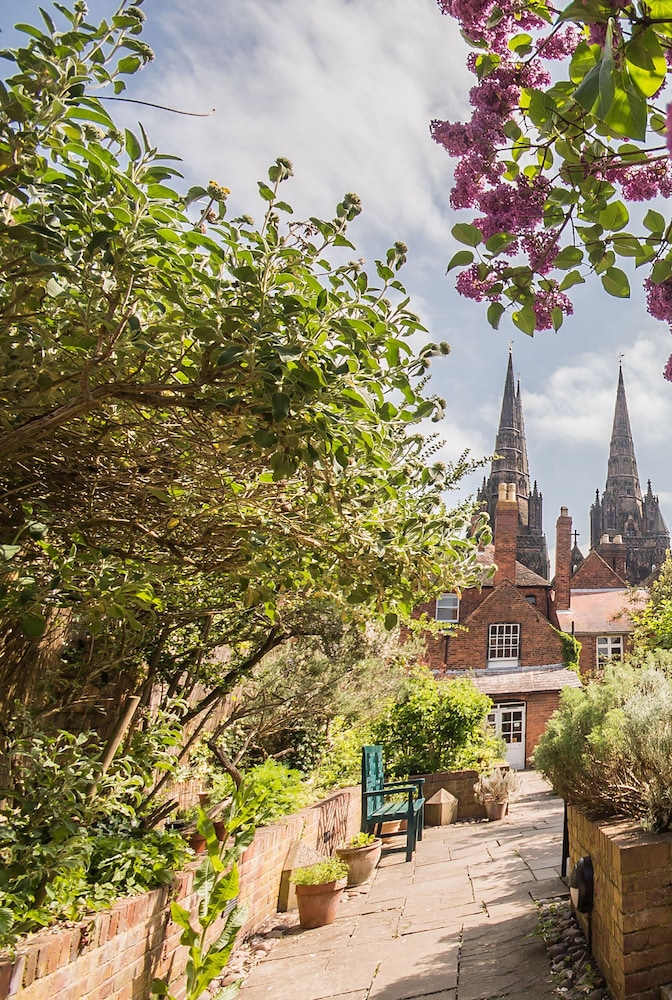 Holiday Inn Express Lichfield, an IHG Hotel