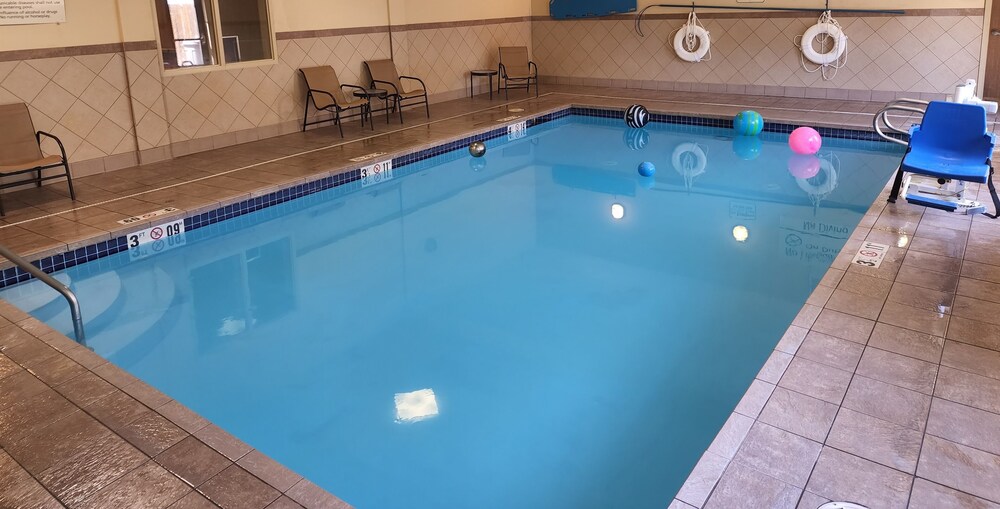 Hampton Inn Medford in Medford Best Rates & Deals on Orbitz