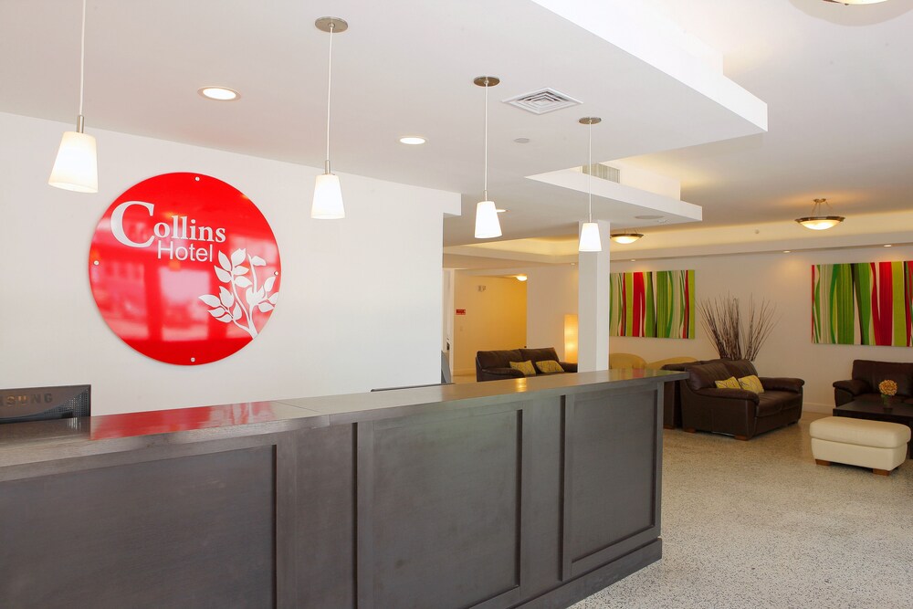 Collins Hotel